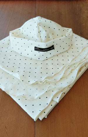 Vintage Ivory & Black Spot