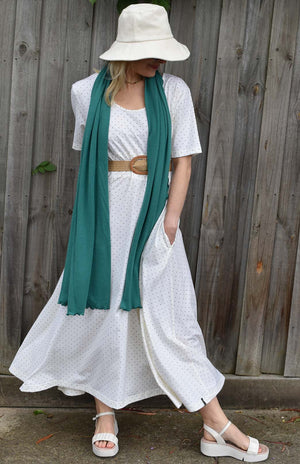 Vintage Ivory & Black Spot