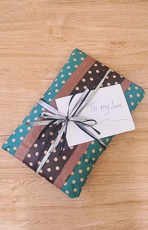 Gift Wrapping with Tasmanian Gift Card