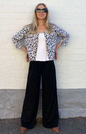 Black & Ivory Leopard