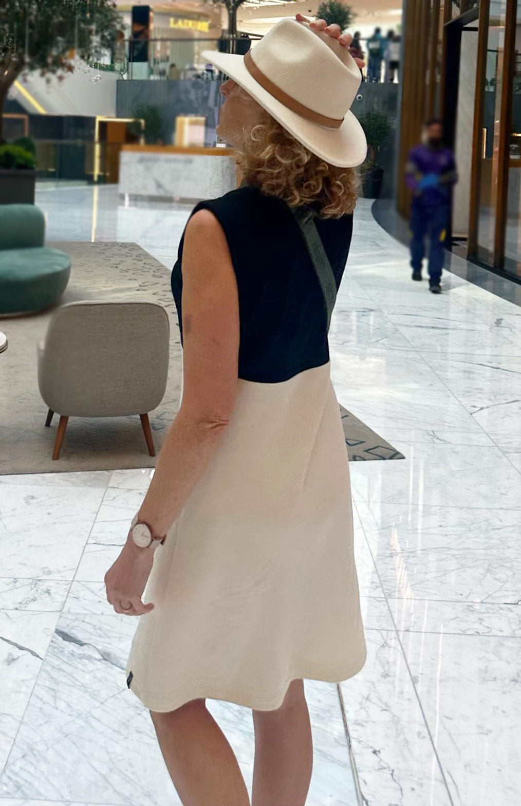 Black & Ivory Women's Merino Wool Sleeveless Straight Dress