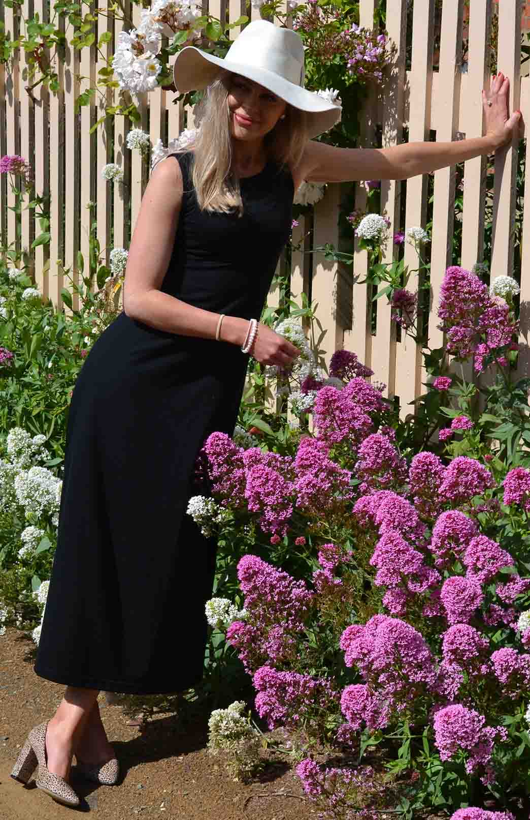 Black Women's Merino Wool Sleeveless Boat Neck Dress