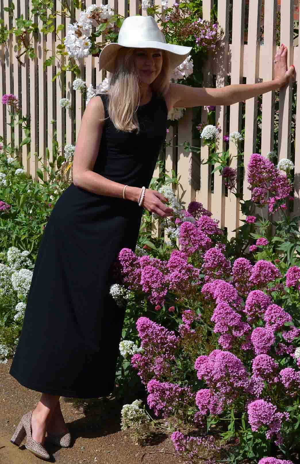 Black Women's Merino Wool Sleeveless Boat Neck Dress