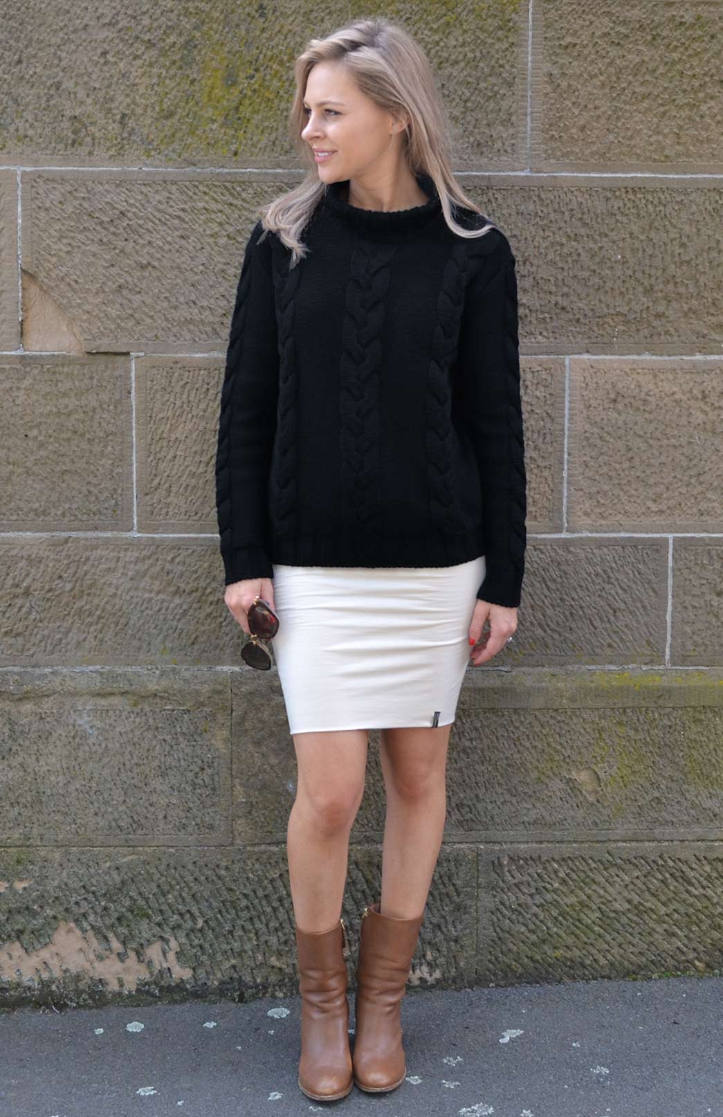 Black Women's Merino Wool Cable Knit Jumper 