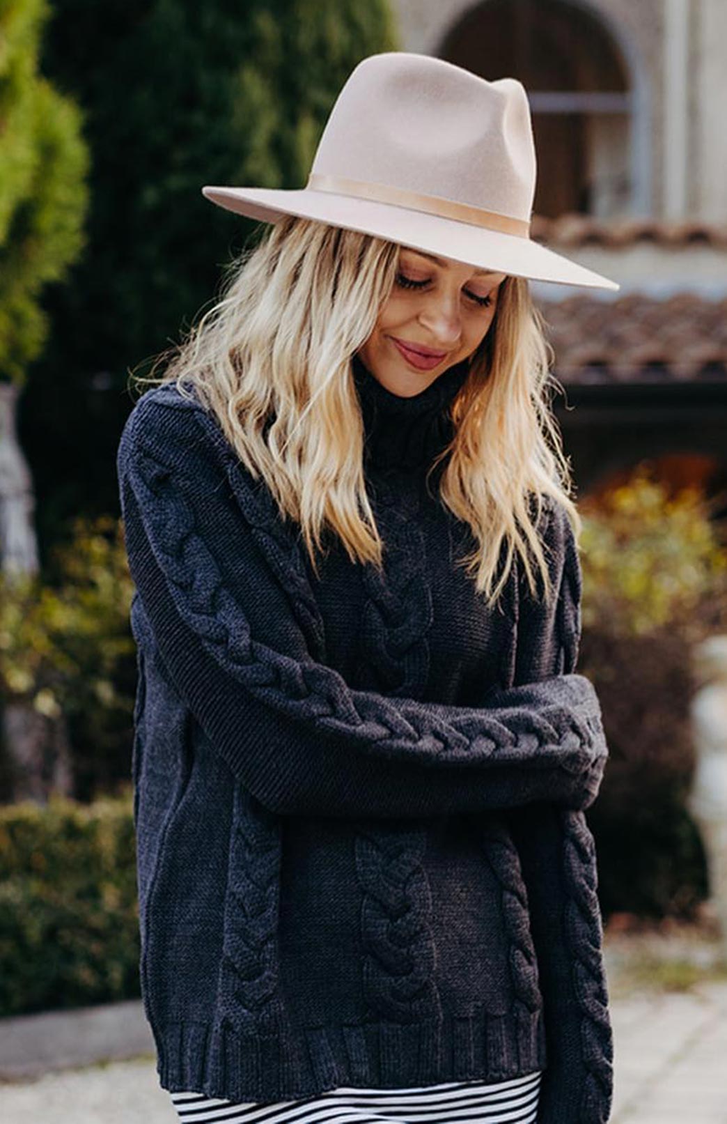 Charcoal Women's Merino Wool Cable Knit Jumper 
