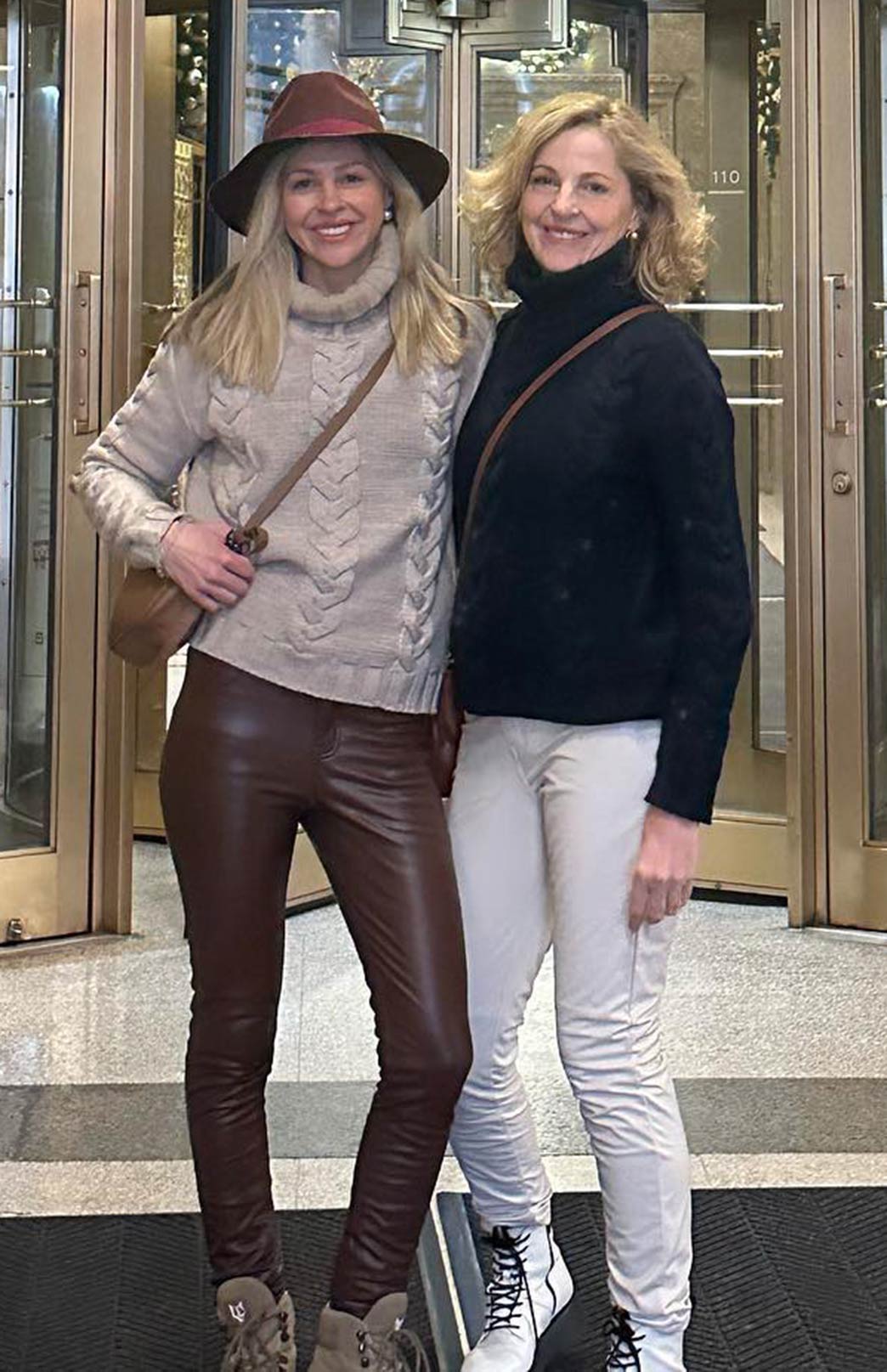 Navy Blue Women's Merino Wool Cable Knit Jumper 