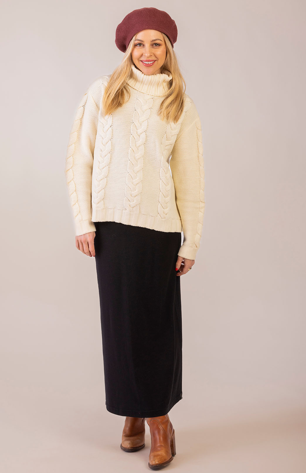 Ivory Women's Merino Wool Cable Knit Jumper 