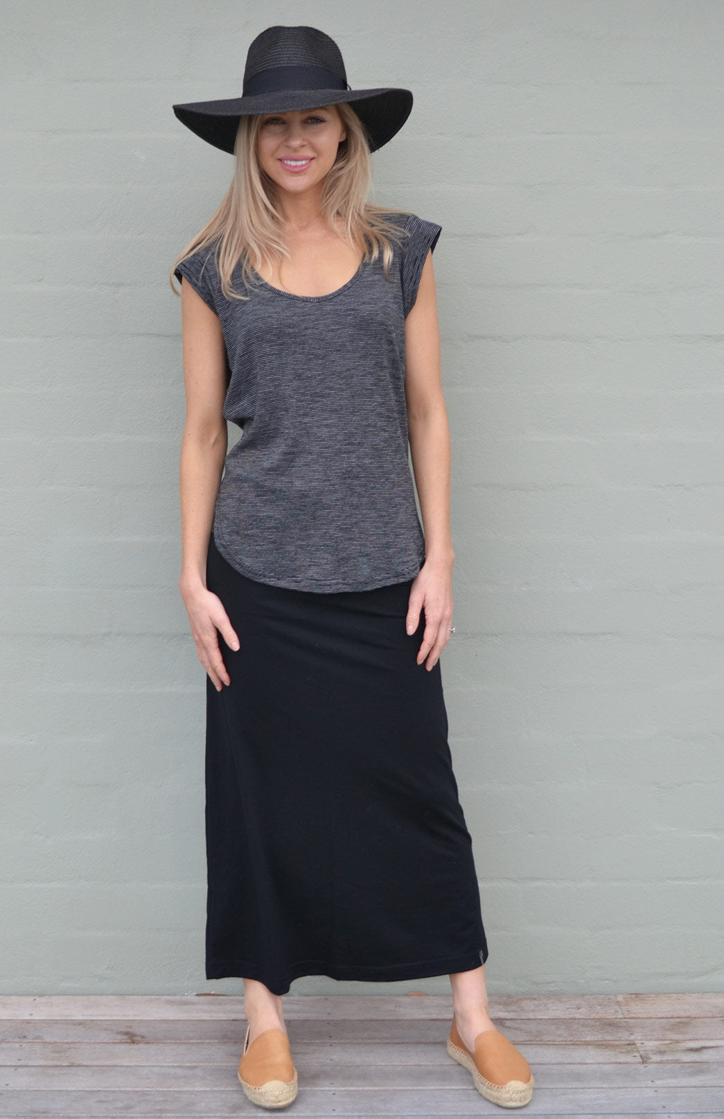 Black Women's Merino Wool Maxi Skirt