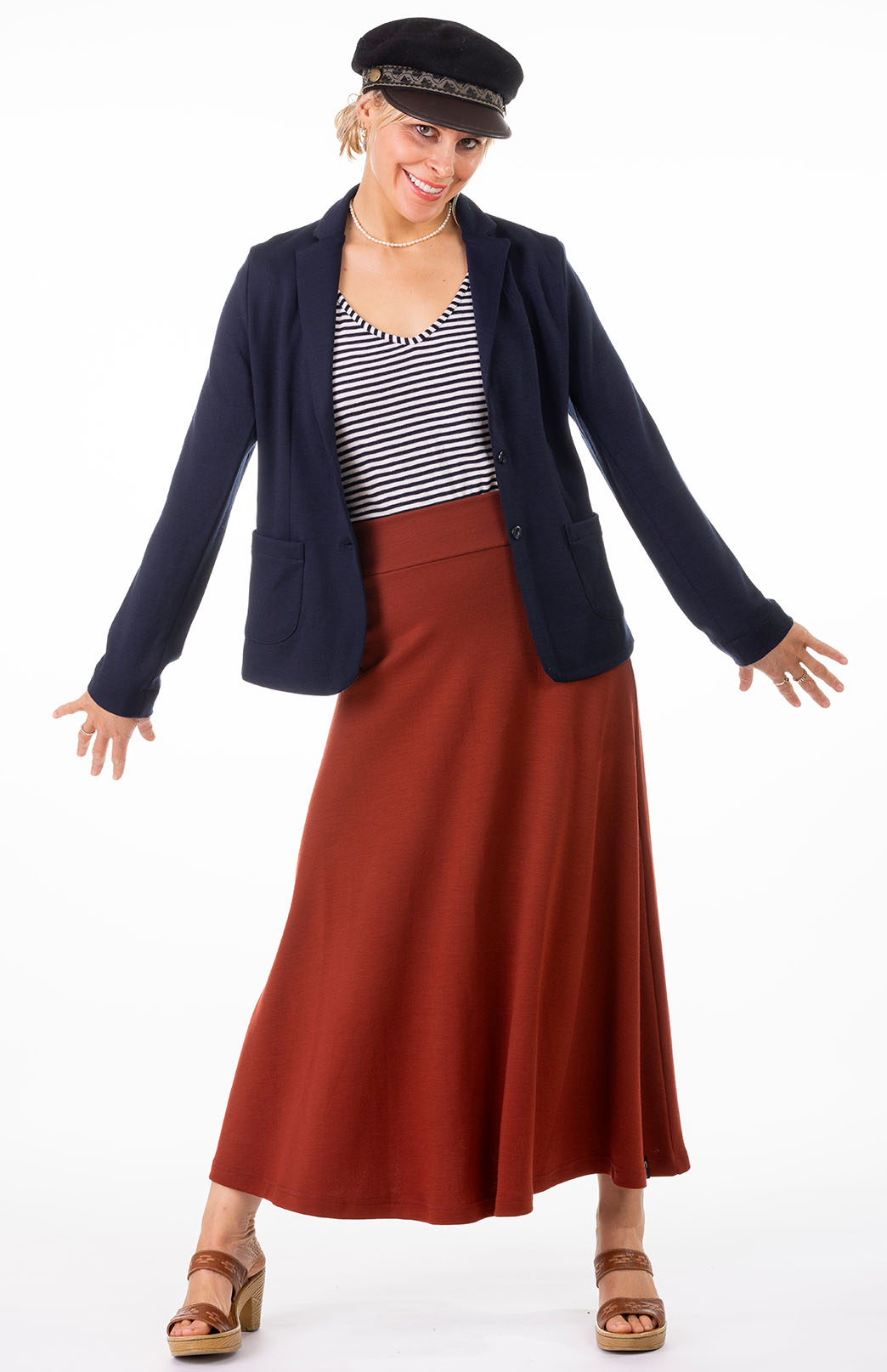 Navy Blue Women's Superfine Merino Wool Ponte Blazer with pockets and buttons