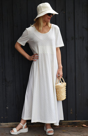 Vintage Ivory & Black Spot