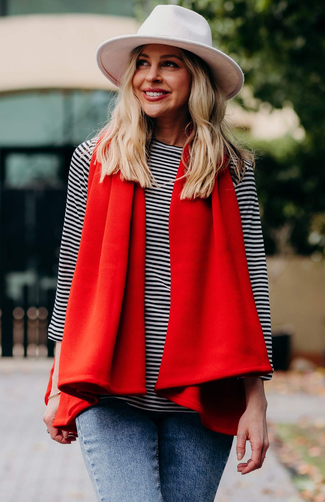 Red Women's Merino Wool Classic Knitted  Sleeveless Wrap