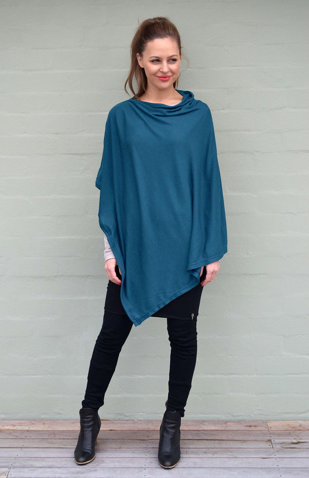Classic Poncho Women's Merino Wool Plain Poncho
