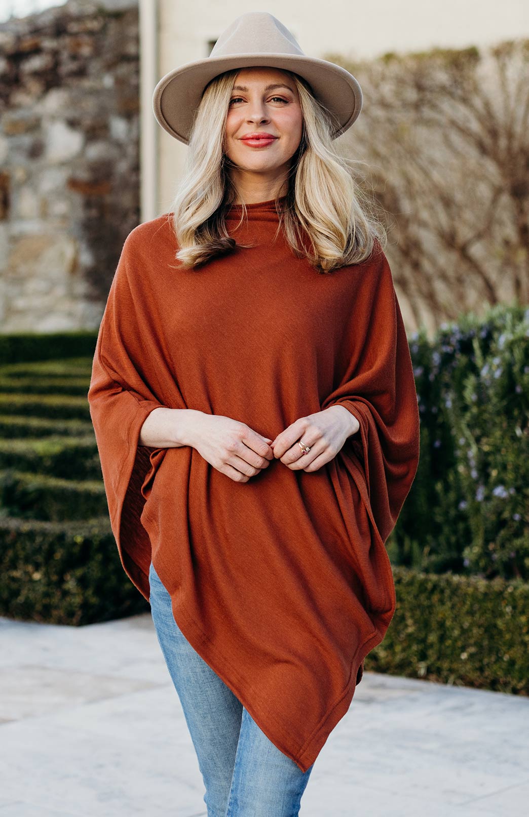 Cinnamon Women's Merino Wool Plain Poncho