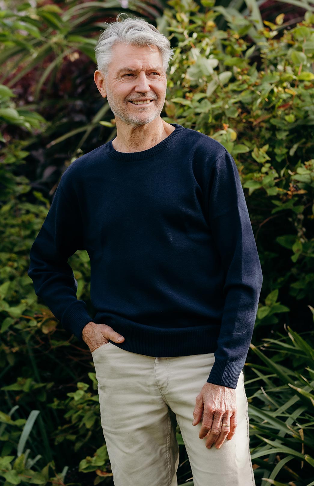 Navy Men's Merino Wool Knitted Round Neck Jumper