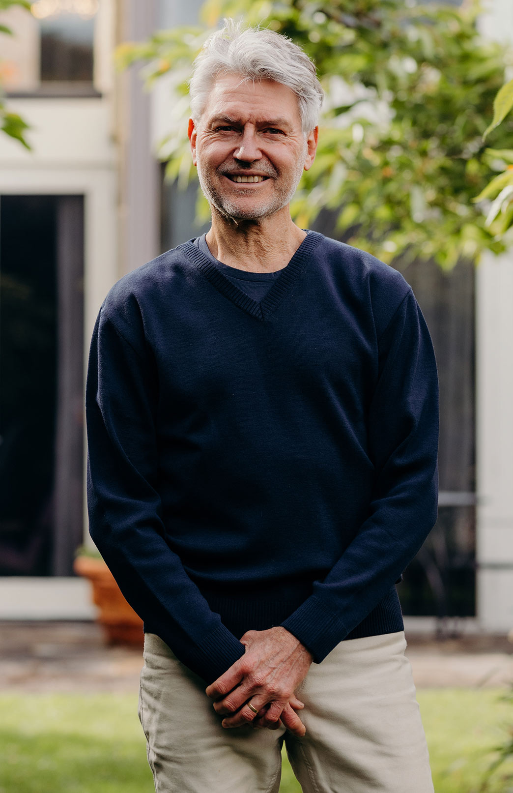 Navy Men's Merino Wool Knitted V-Neck Jumper