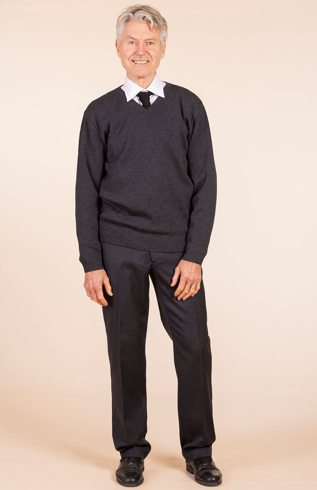 Charcoal Men's Merino Wool Knitted V-Neck Jumper