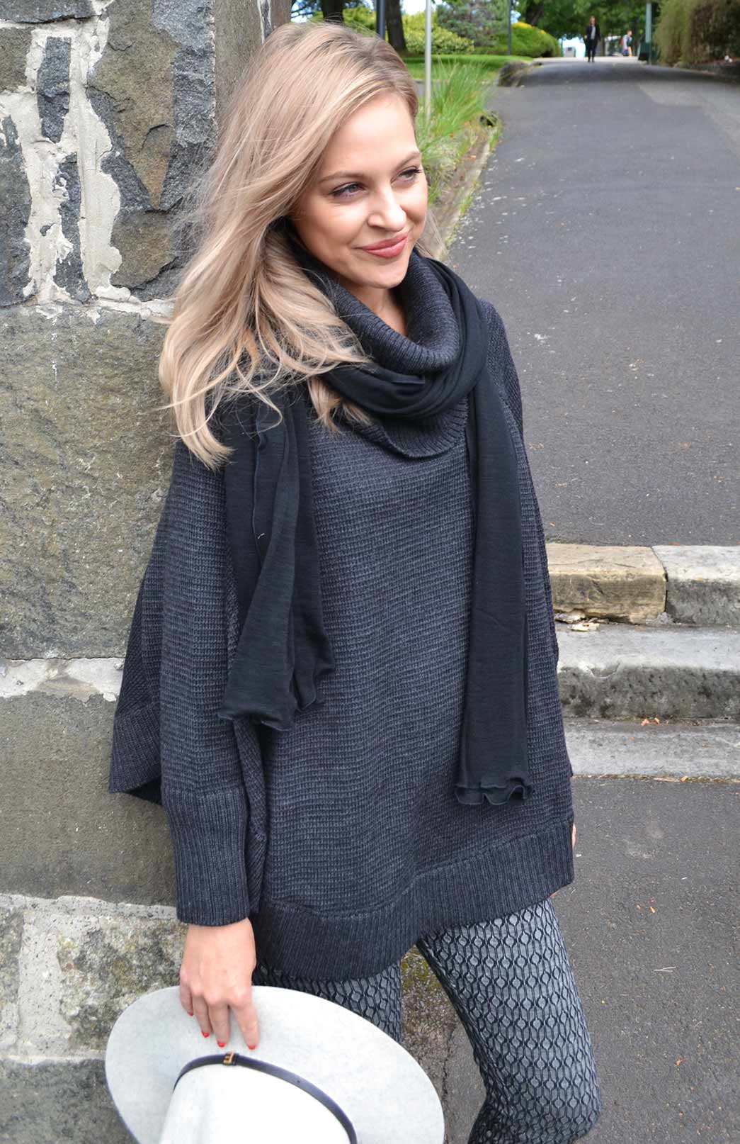 Black Women's Merino Wool Plain Scarf