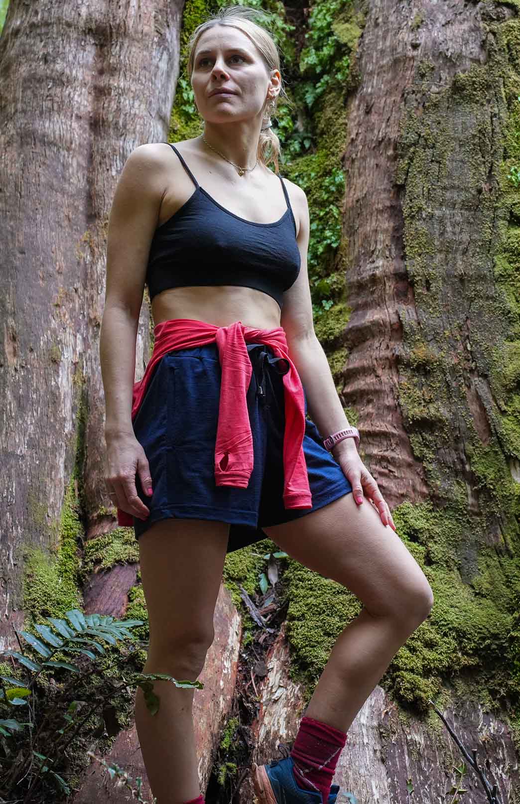 Black Women's Merino Wool Crop Top Bra with Adjustable Straps