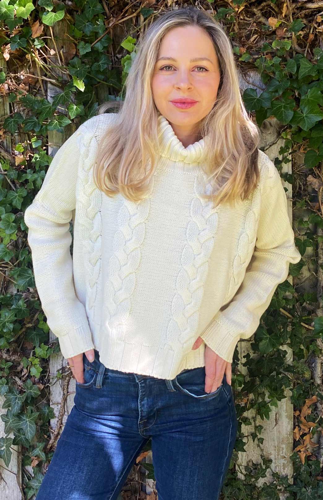 Ivory Women's Merino Wool Cropped Wide Cable Jumper