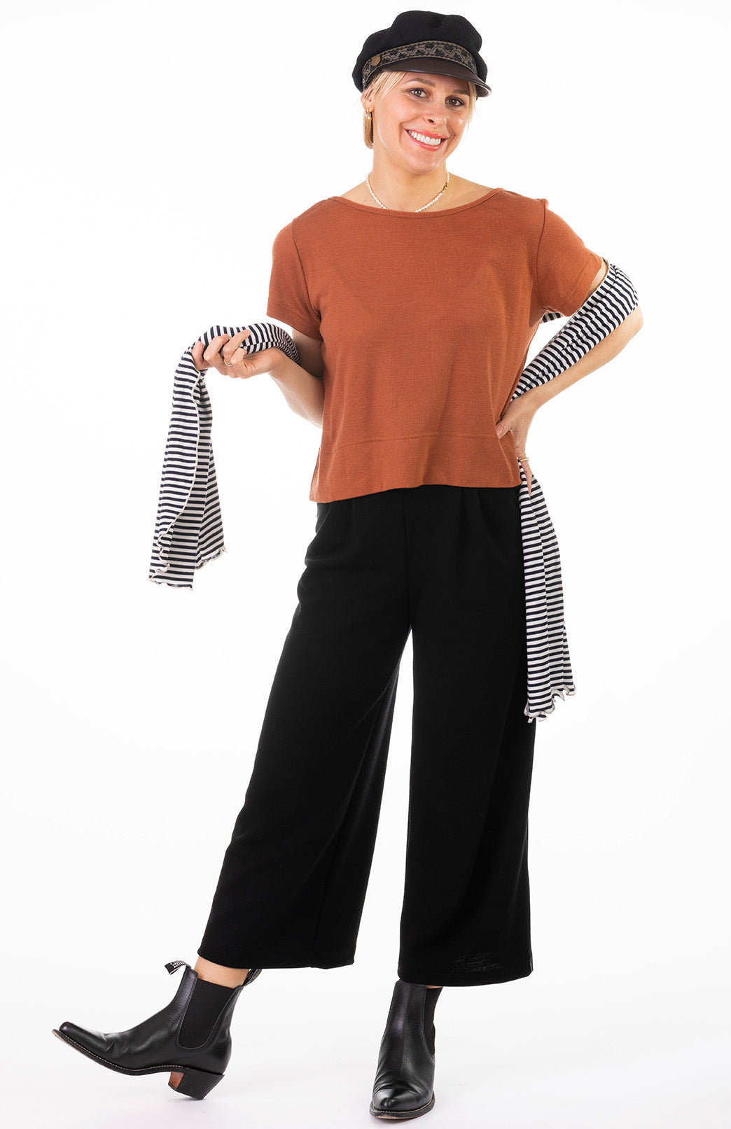 Black Women's Pure Merino Wool Crop Pants with Wide Leg in structured Ponte fabric