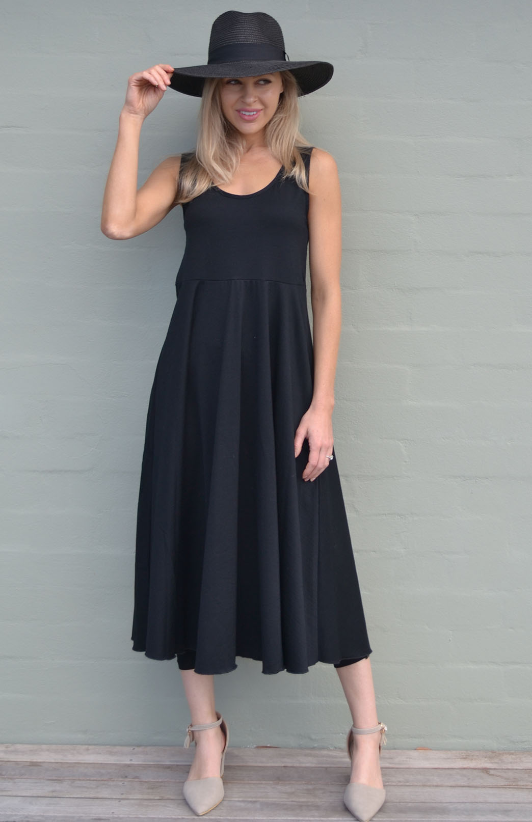 Black Women's Merino Wool Sleeveless Dress