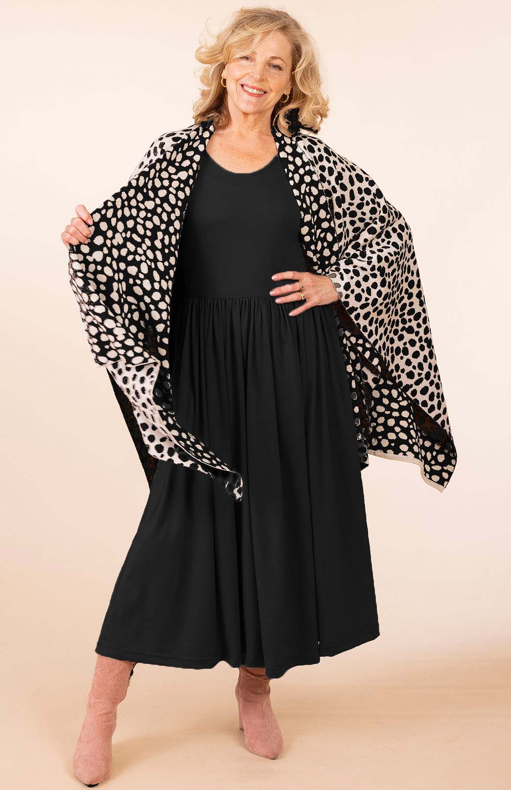 Black Leopard Spot Merino Wool Leopard Spot Reversible Double Layer Wrap
