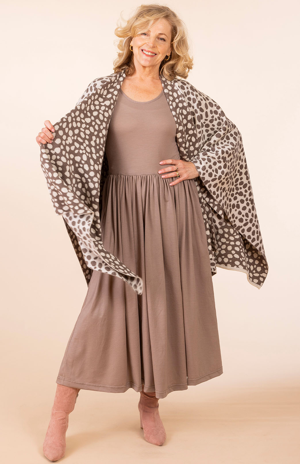 Soft Mocha Women's scoop neck merino wool long sleeved gathered waist dress with pockets