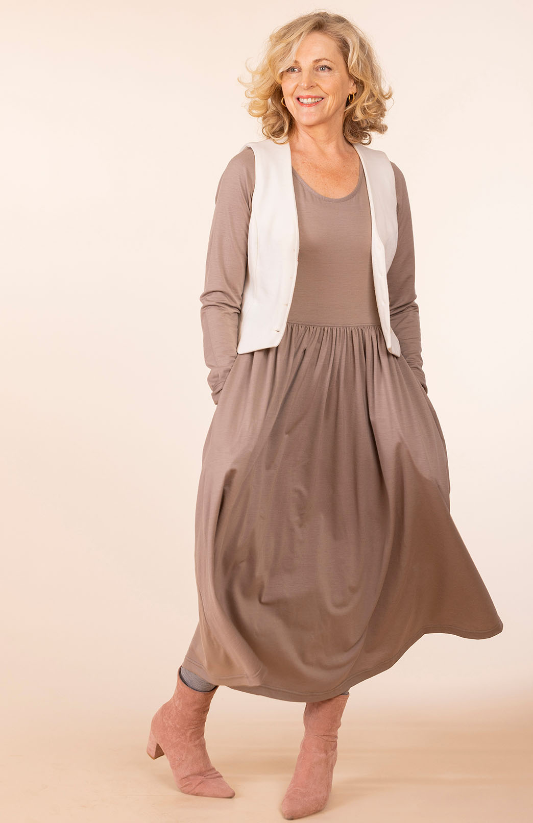 Ivory Women's Merino Wool Sleeveless Waistcoat Vest