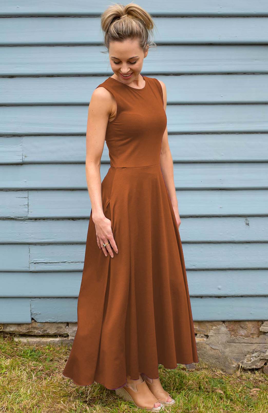 Cinnamon Women's Merino Wool Sleeveless Dress