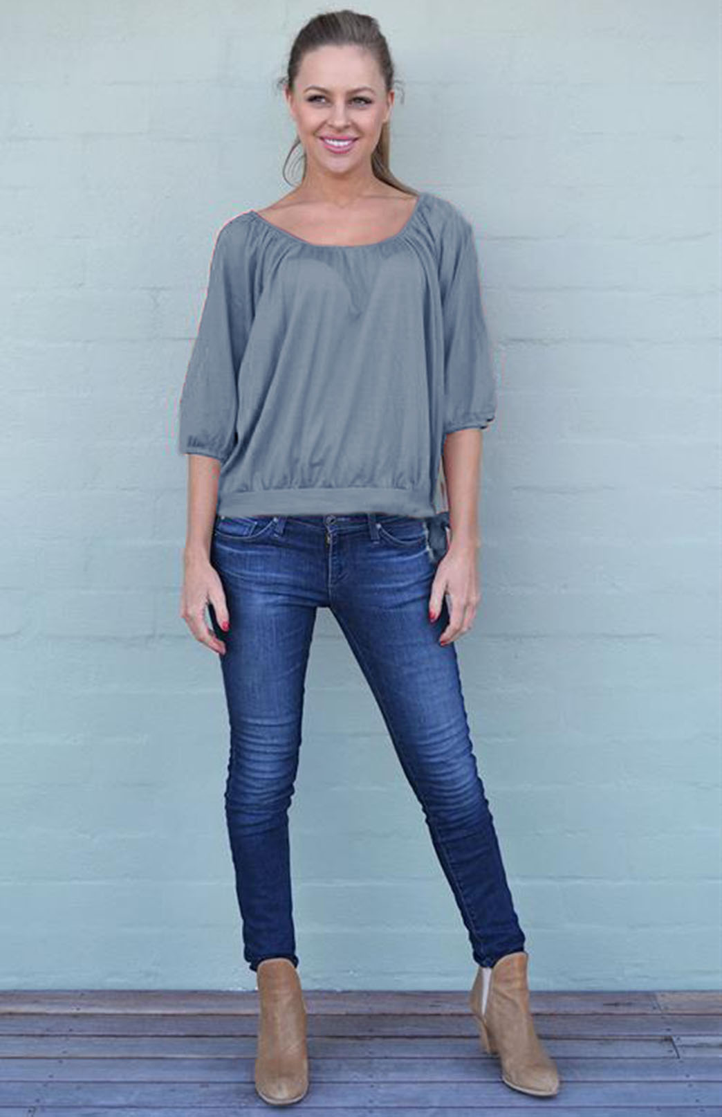 Armani Grey Women&#39;s Merino Wool Elbow Length Sleeve Top with Tie Detail
