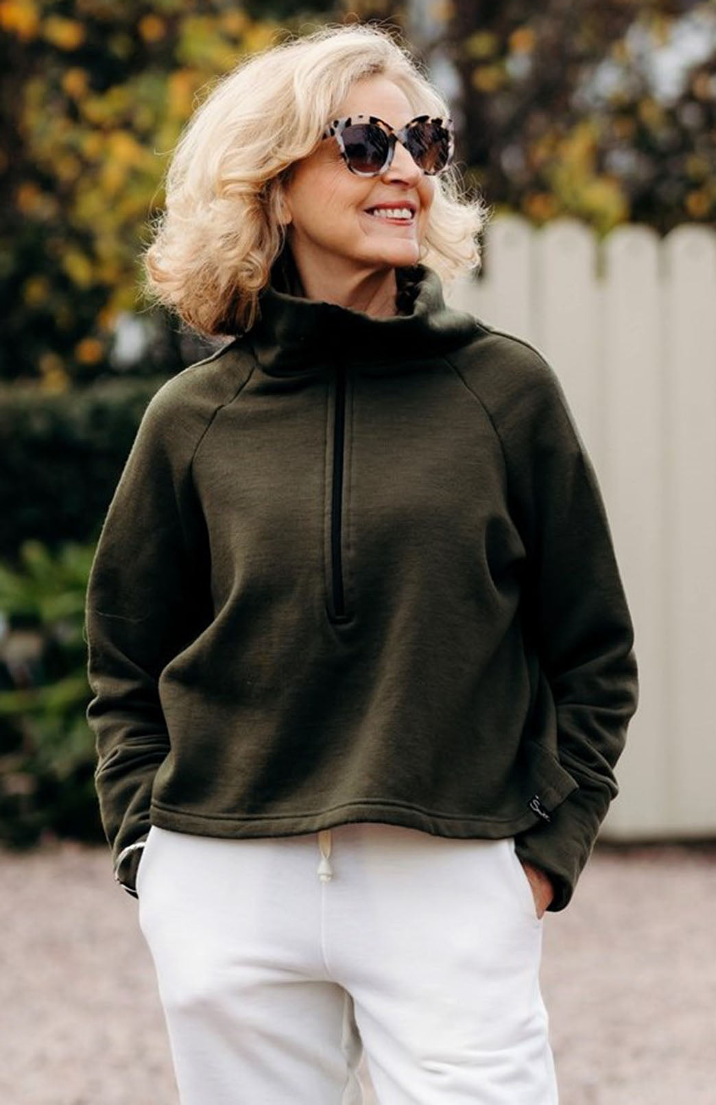 Olive Green Women&#39;s Superfine Merino Wool Fleece Half Zip Crop Jumper
