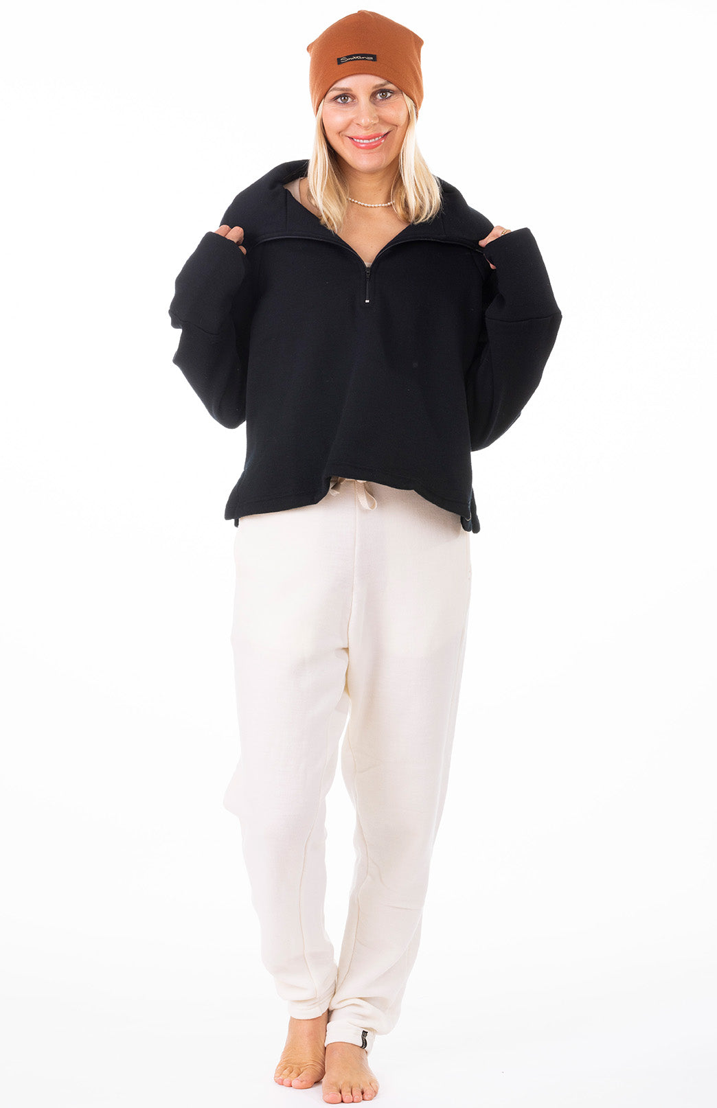 Black Women's Superfine Merino Wool Fleece Half Zip Crop Jumper