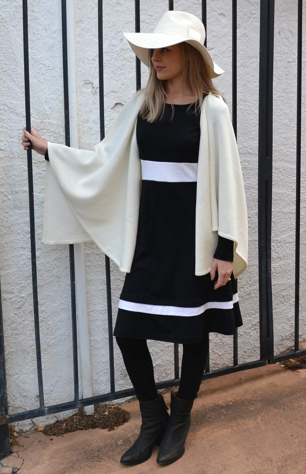 Black Ivory Women's Merino Wool Long Sleeve Fitted Dress