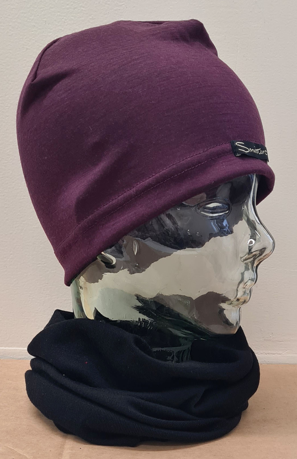 Aubergine Purple Unisex Merino Wool Skull Cap Lightweight (170g) Beanie