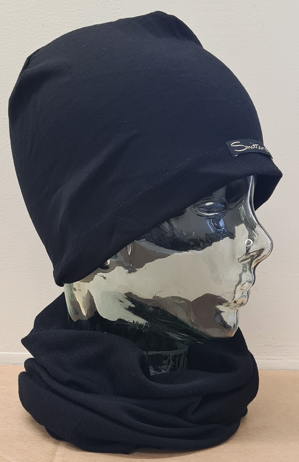 Black Unisex Merino Wool Skull Cap Lightweight (170g) Beanie