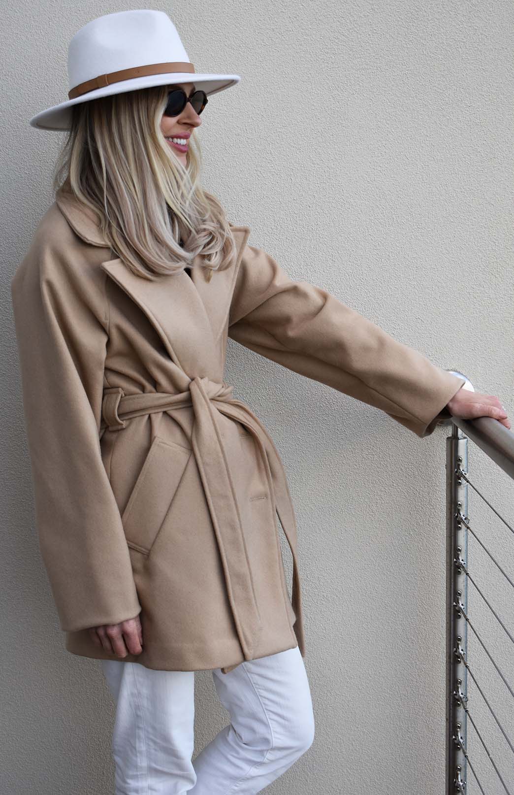 Camel Women's Merino and Cashmere Coat with Belt Tie 