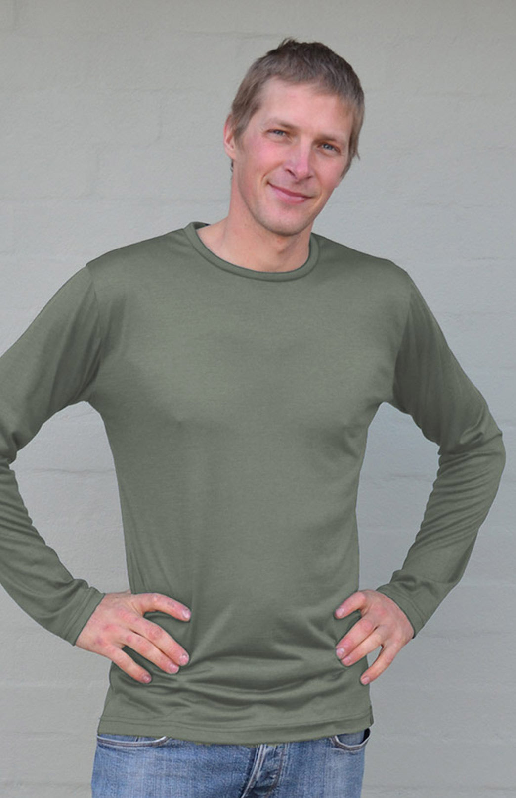 Gum Tree Green Men&#39;s Merino Wool Long Sleeve Midweight Crew Neck Top
