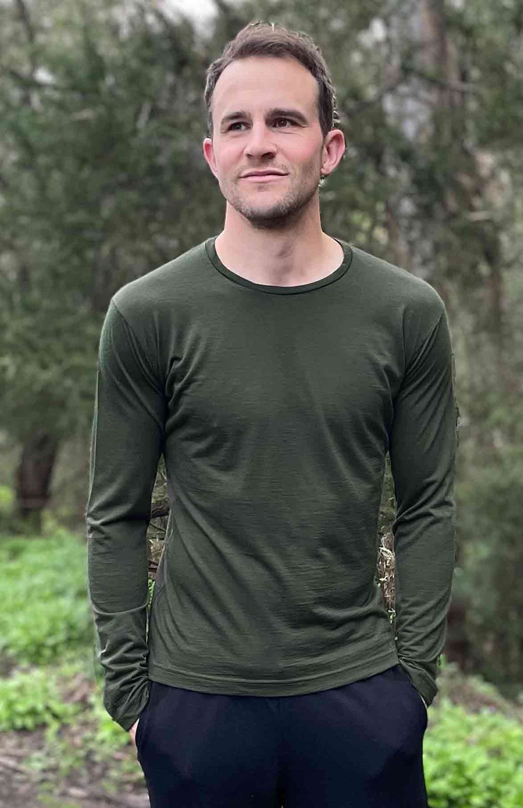 Kale Green Men&#39;s Merino Wool Long Sleeve Lightweight Crew Neck Top
