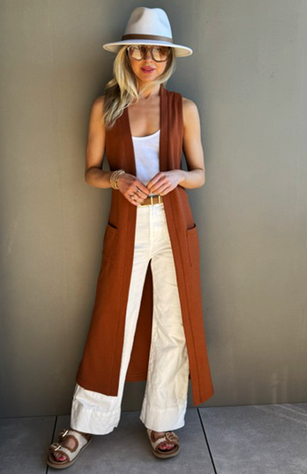 Cinnamon Women's Slimline Long Cardigan with side pockets