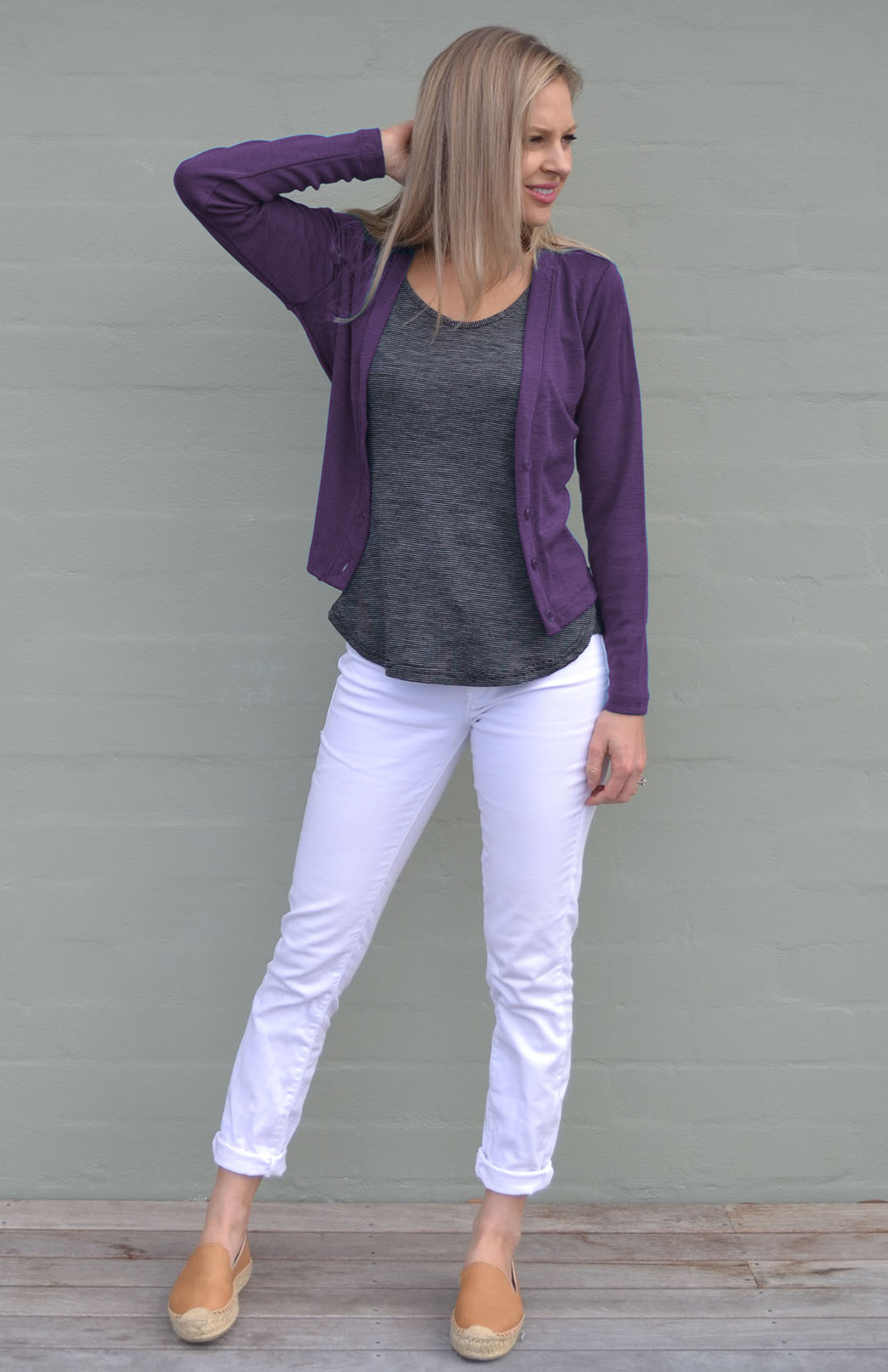 Grape Purple Women's Cropped Cardigan with Long Sleeves