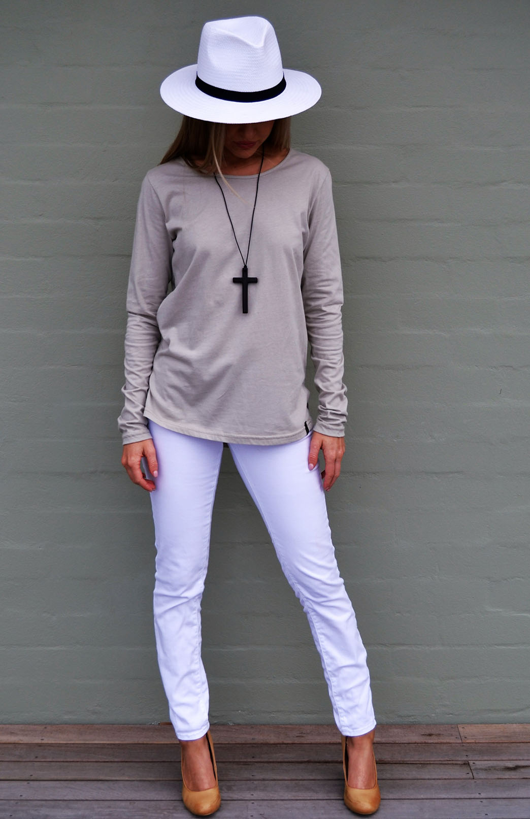 Taupe Women&#39;s Organic Cotton Long Sleeve Fashion Top
