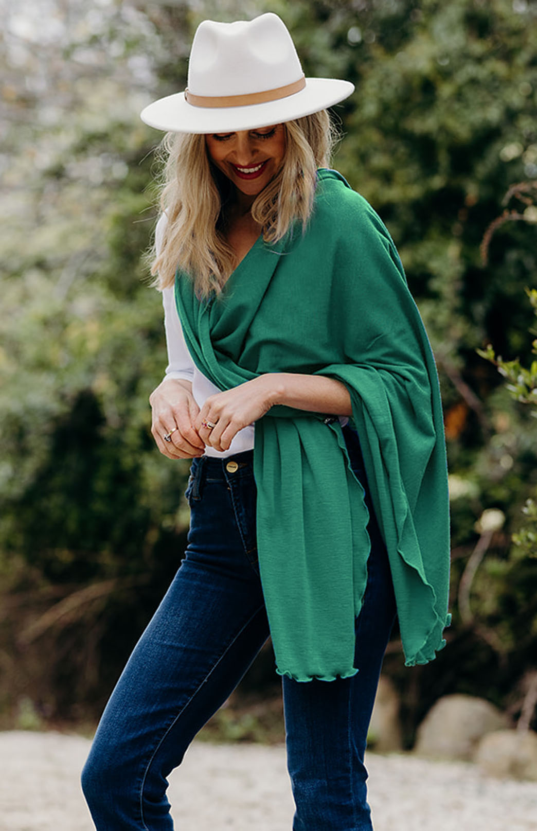 Soft Emerald Green Women's Merino Wool Luxury Scarf