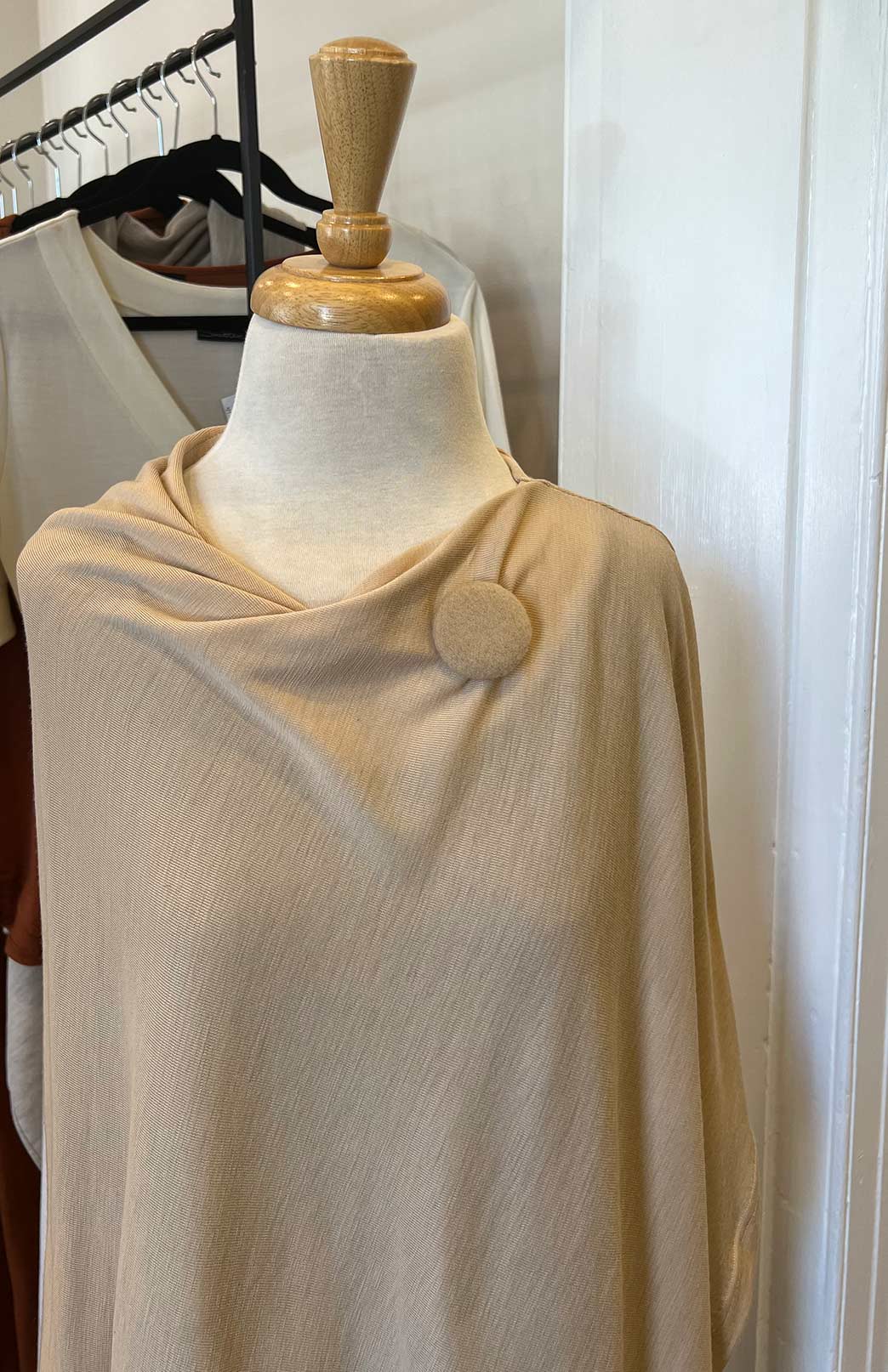 Brooch Colour: Camel Merino Wool Cape with Magnetic Button Neck Fastening 
