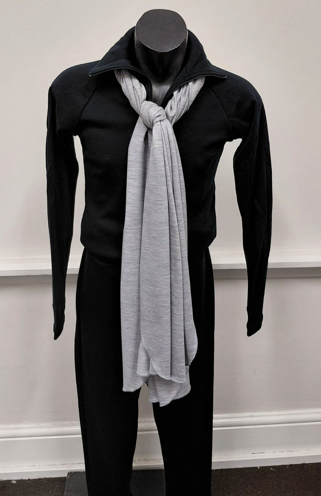 Black Women's Merino Wool Plain Scarf
