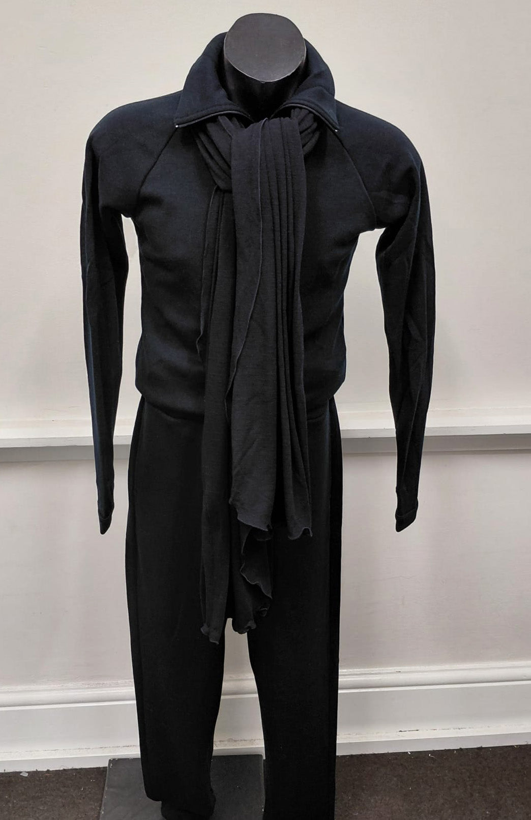 Black Women's Merino Wool Luxury Scarf