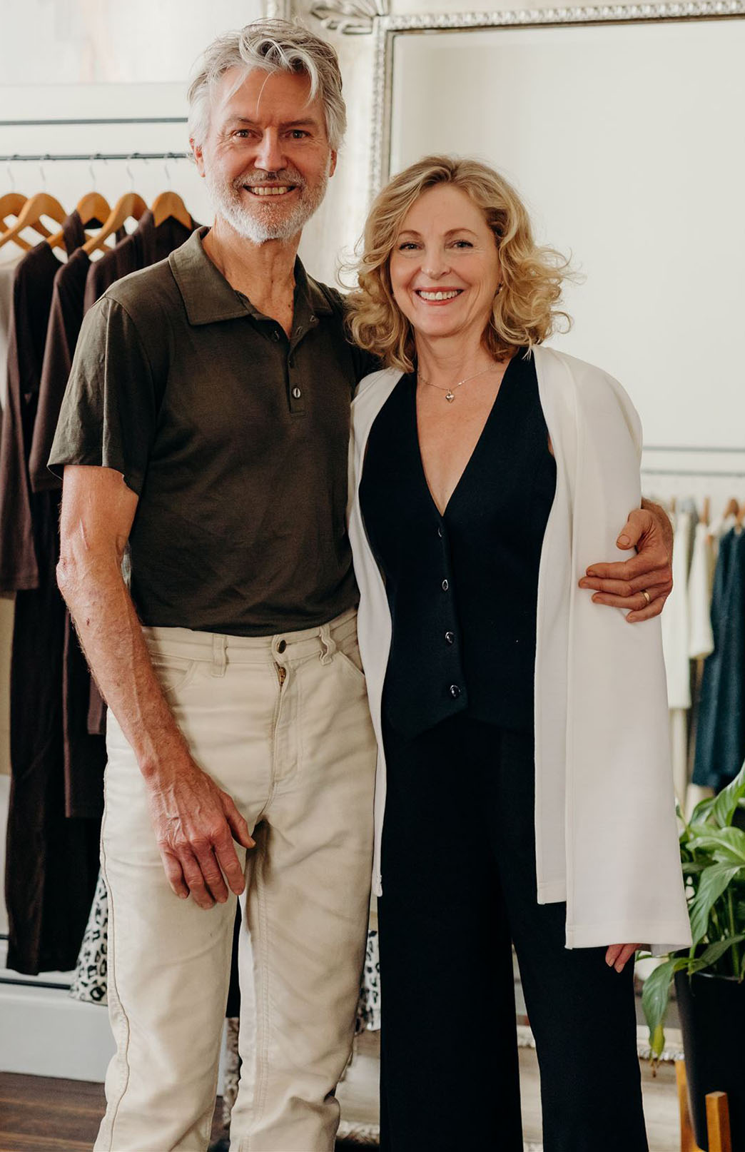 Vintage Ivory Women's Merino Wool Cape with open waistcoat 