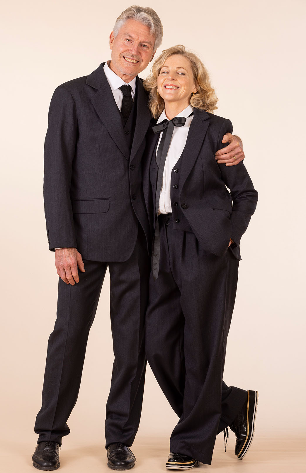 Obsidian Grey Herringbone Men's Superfine Merino Wool Herringbone Blazer Jacket with Silk Lining