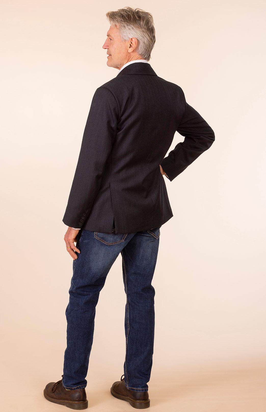 Obsidian Grey Herringbone Men's Superfine Merino Wool Herringbone Blazer Jacket with Silk Lining