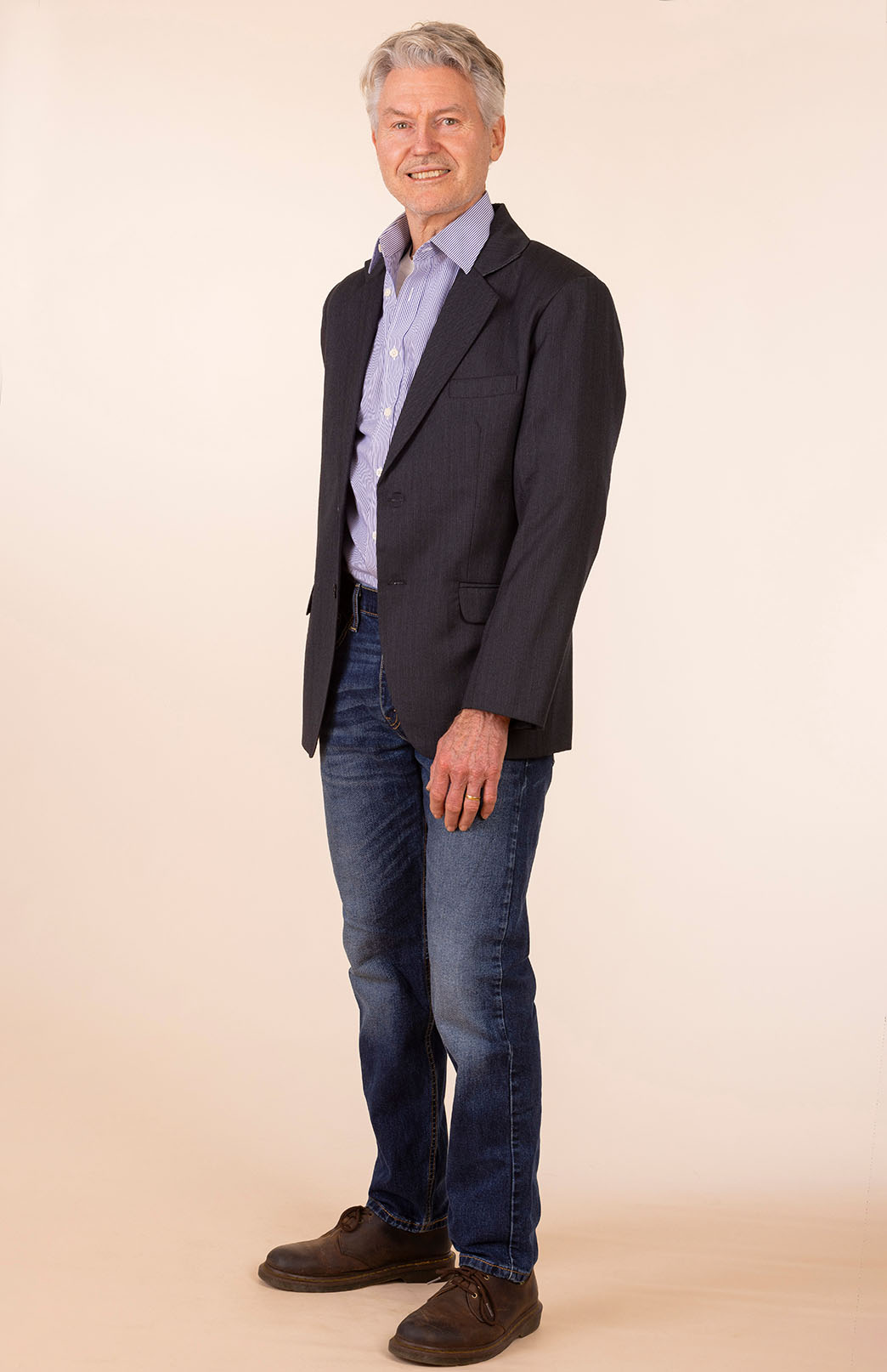 Obsidian Grey Herringbone Men's Superfine Merino Wool Herringbone Blazer Jacket with Silk Lining