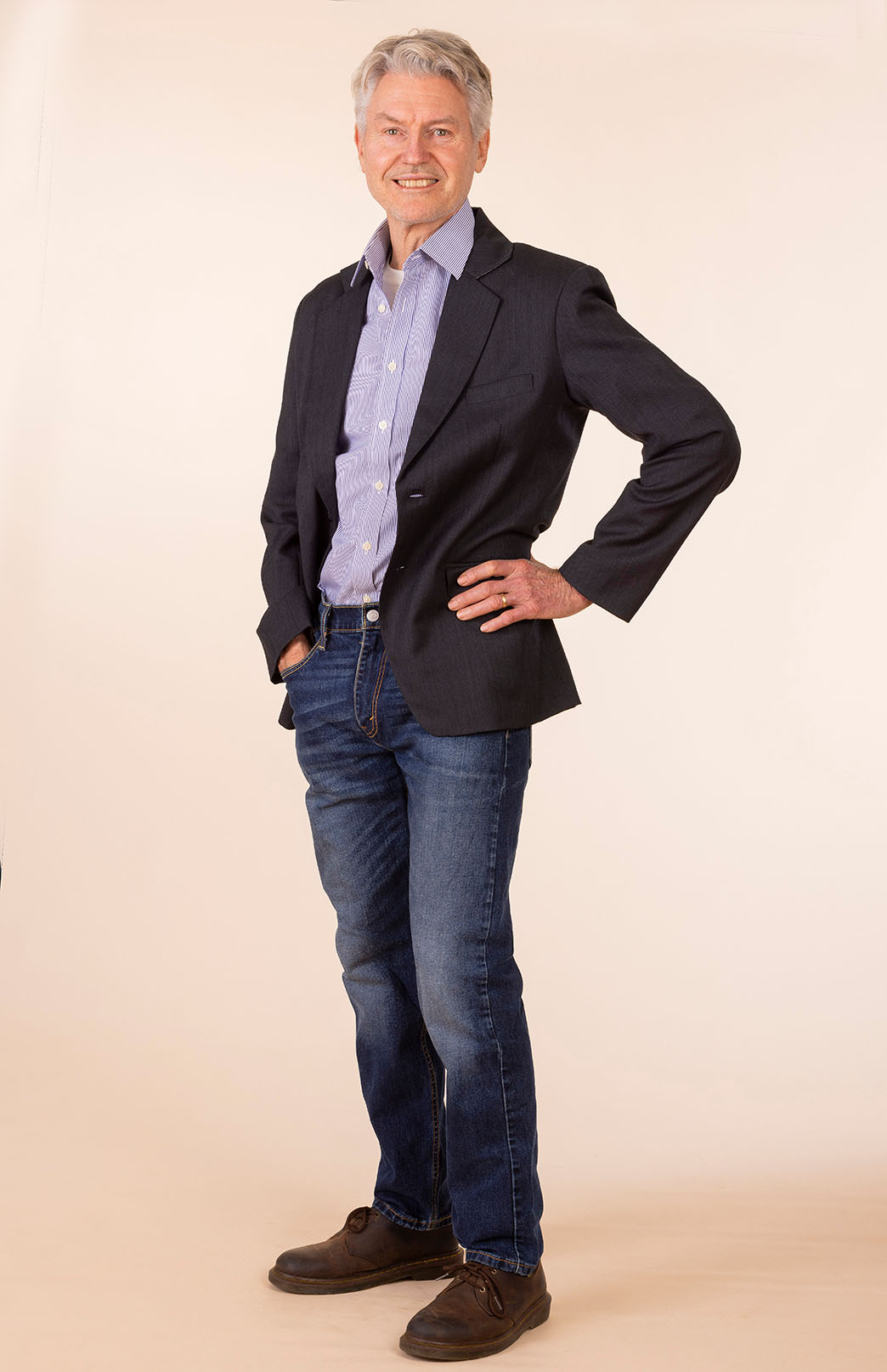 Obsidian Grey Herringbone Men's Superfine Merino Wool Herringbone Blazer Jacket with Silk Lining